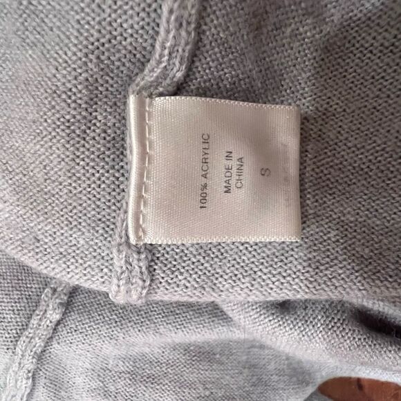 New York & Company Grey hooded sweater - Picture 5 of 8